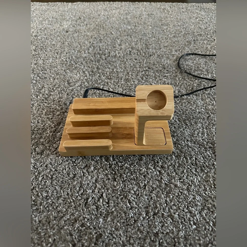 Wooden USB powered device charging station watch phone tablet apple android